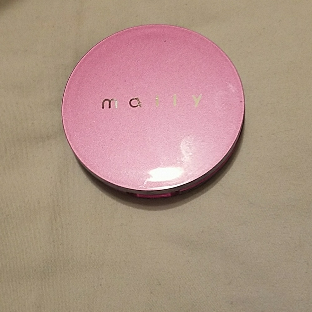 Mally Age Rebel All Over Color Peachy Dew Blush NE
